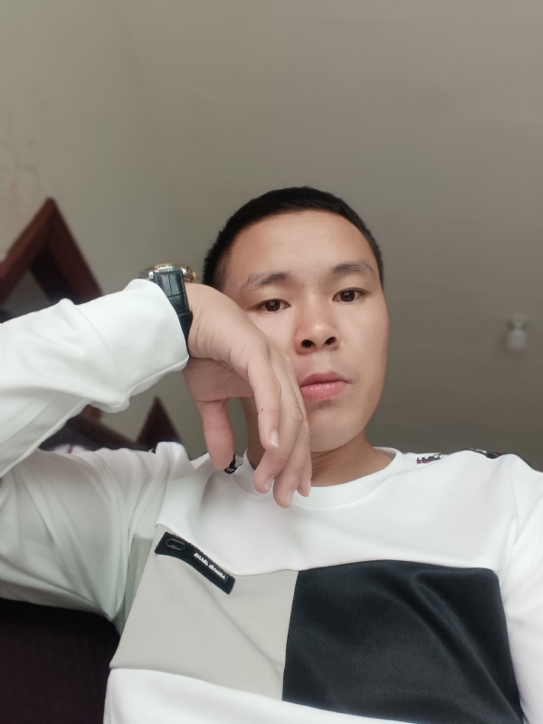 冷漠的第一张照片--宁德中老年相亲网