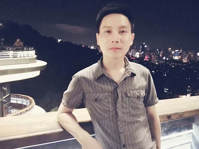 幕秋的第一张照片--宁德中老年相亲网